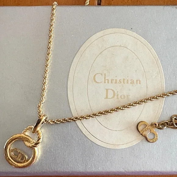 Christian Dior CD Circle Logo Pendant Necklace Gold Rope Chain 15.5-17.5" - Picture 3 of 13